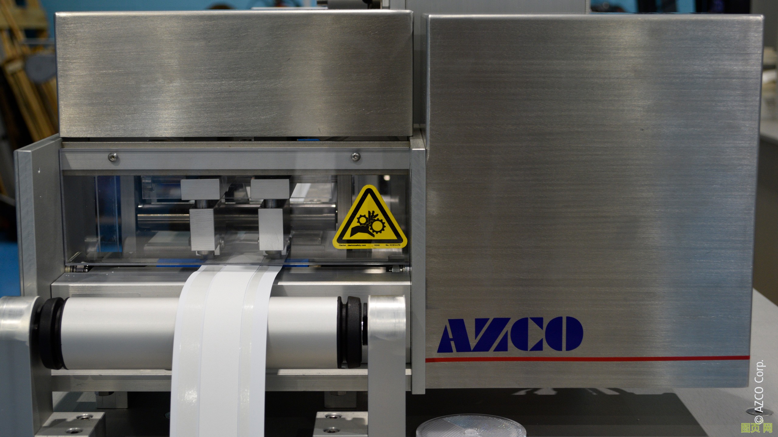 AZCO 的 Building Blocks of Automation 提供各種標準模塊，用于實現軋制、層壓、切割等卷材加工功能。 